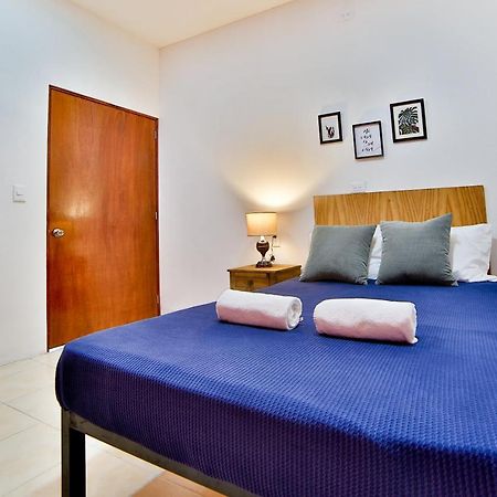 Hostal Ten To Ten Пуэрто-Вальярта Экстерьер фото